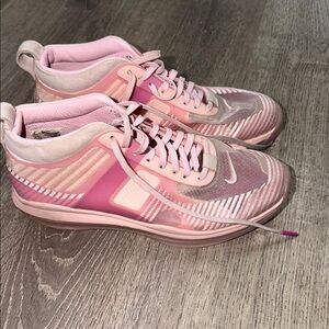 Nike LeBronx John Elliott Tulip Pink Sneakers AQ0114-600 size 9